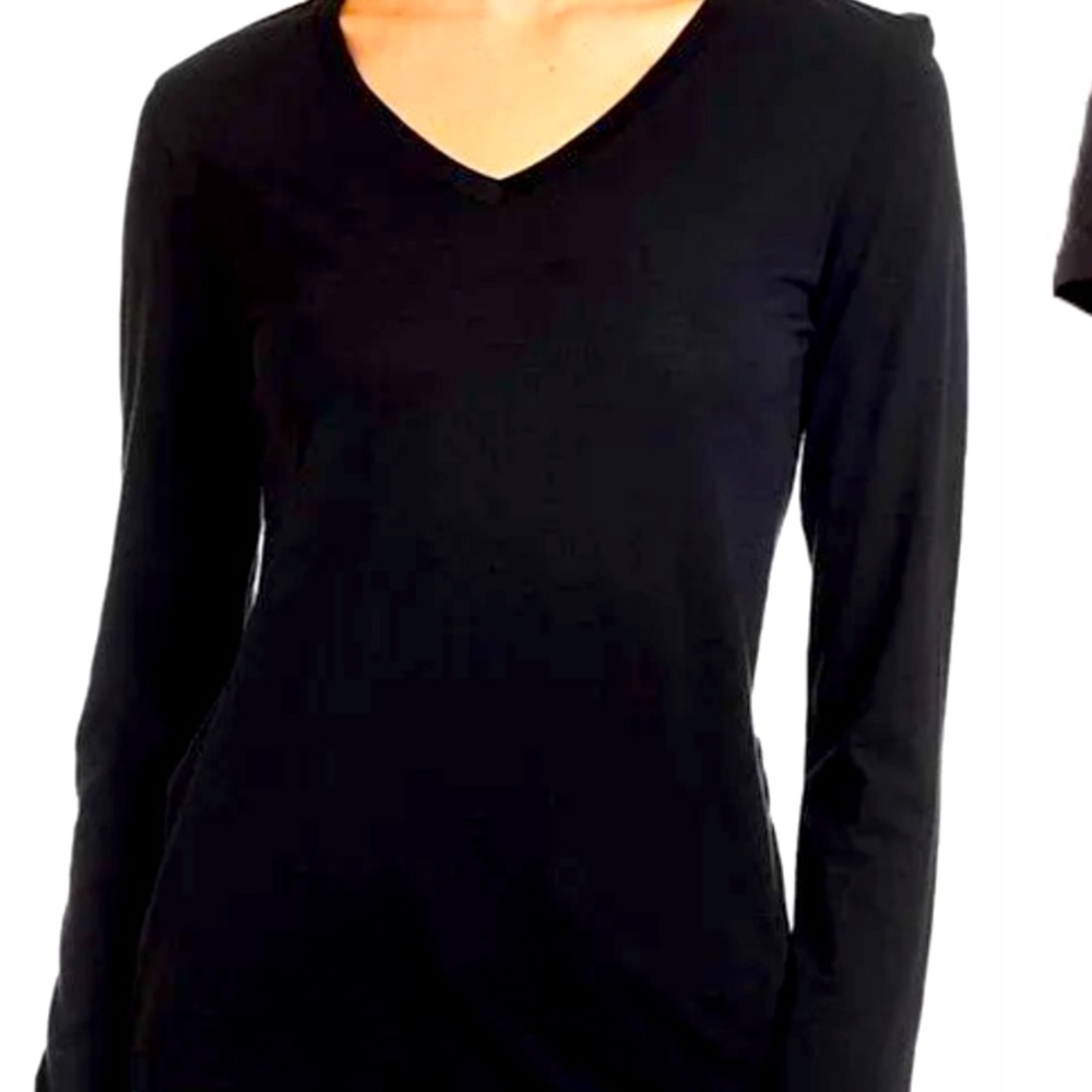 GOLDIE Tees Black V Neck size M long Sleeve